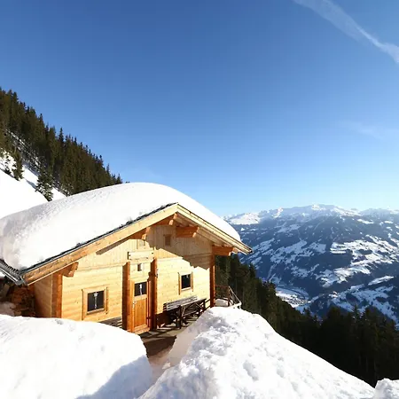 Nase At 1700m In The Zillertal Dağ evi *